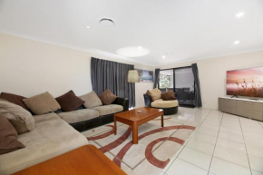 Glorious 5-Bed Amidst Nature in Burleigh Heads